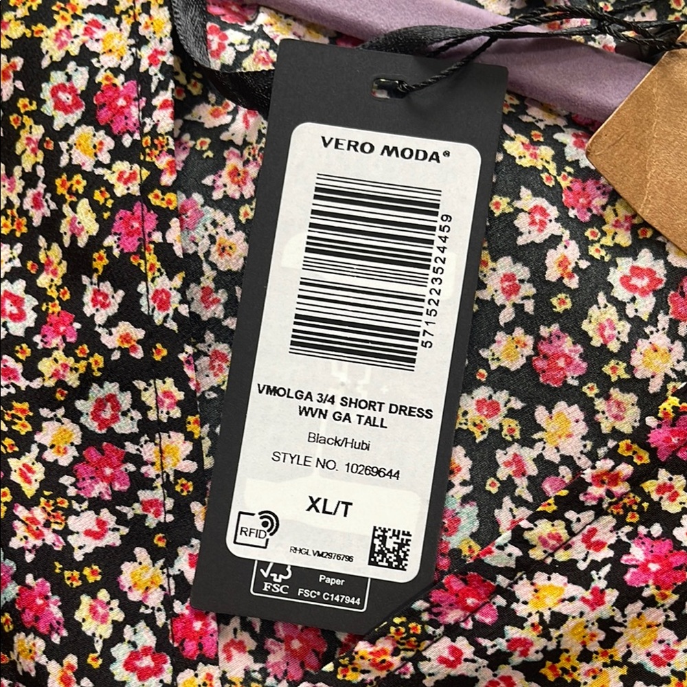 NWT Spring Garden Black/Floral Ruched Mindi Dress XLT “Calling all Tall Gals” - Picture 3 of 12